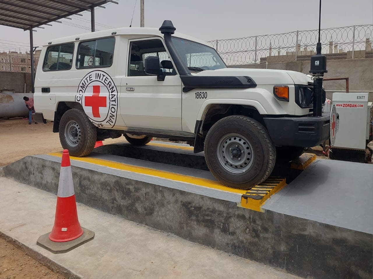 مغسلة سيارات للصليب الأحمر - بورتسودان